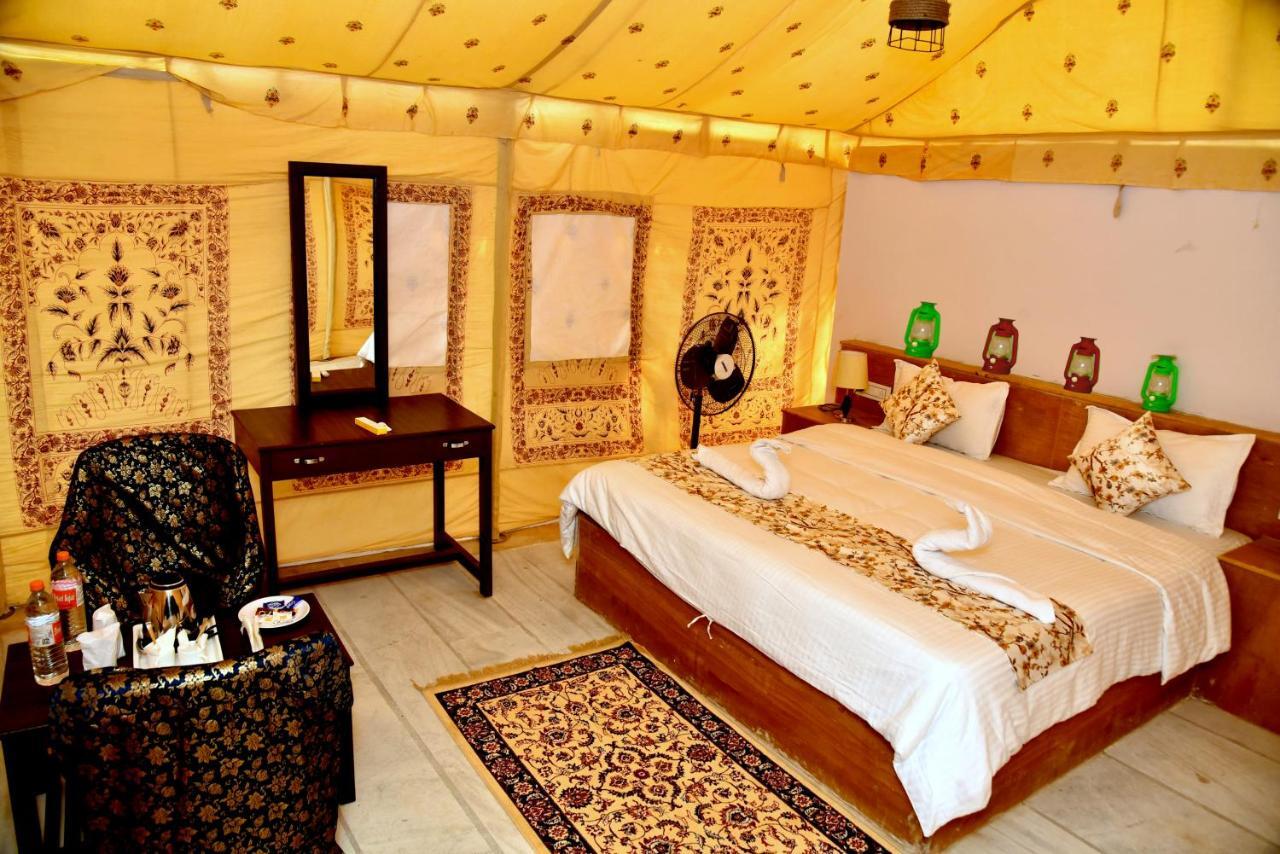 Desert Dream Royal Camp Hotel Jaisalmer Bagian luar foto